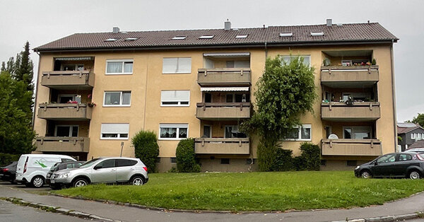 Zum Mietangebot verlinktes Bild: Möbliertes Nichtraucher Studiozimmer im Dachgeschoß mit Etagendusche